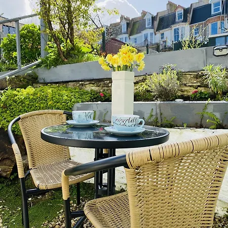 Ocean Terrace, Ilfracombe, 4 Bedrooms, Sleeps 8, Stunning Sea Views, Parking, Garden, Pet Friendly Exterior photo
