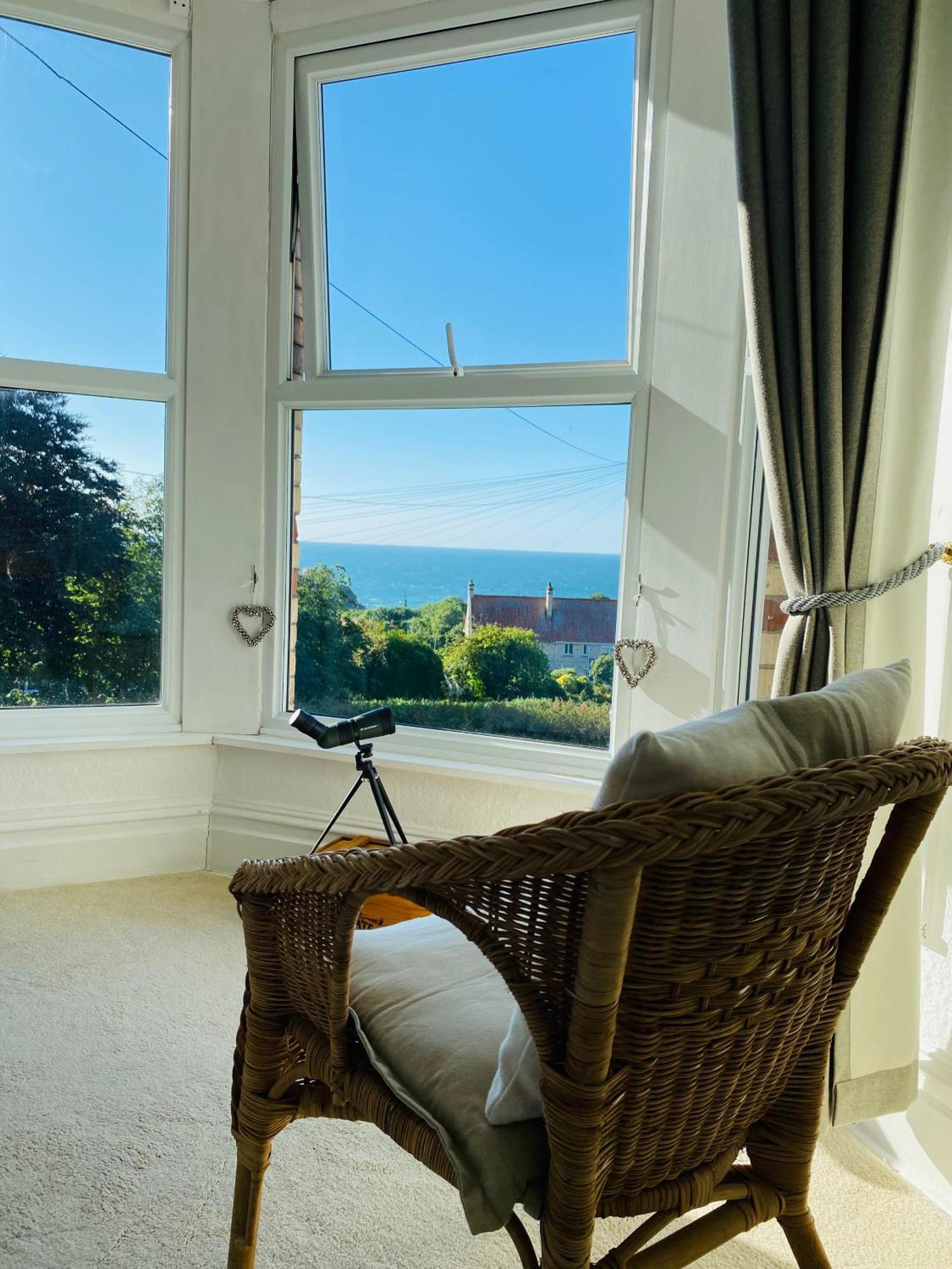Holiday home Ocean Terrace, Ilfracombe, 4 Bedrooms, Sleeps 8, Stunning Sea Views, Parking, Garden, Pet Friendly