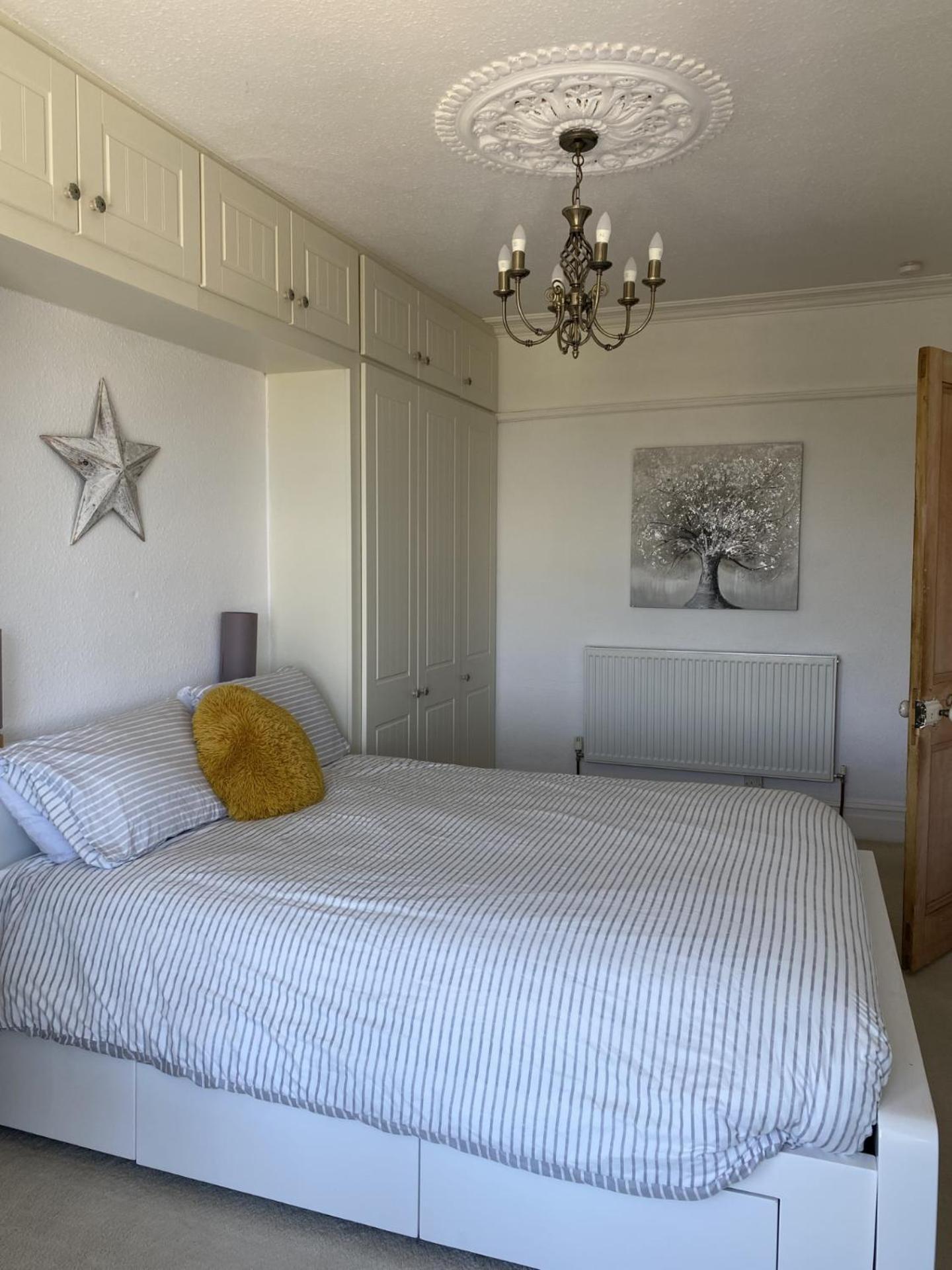 Ocean Terrace, Ilfracombe, 4 Bedrooms, Sleeps 8, Stunning Sea Views, Parking, Garden, Pet Friendly Holiday home