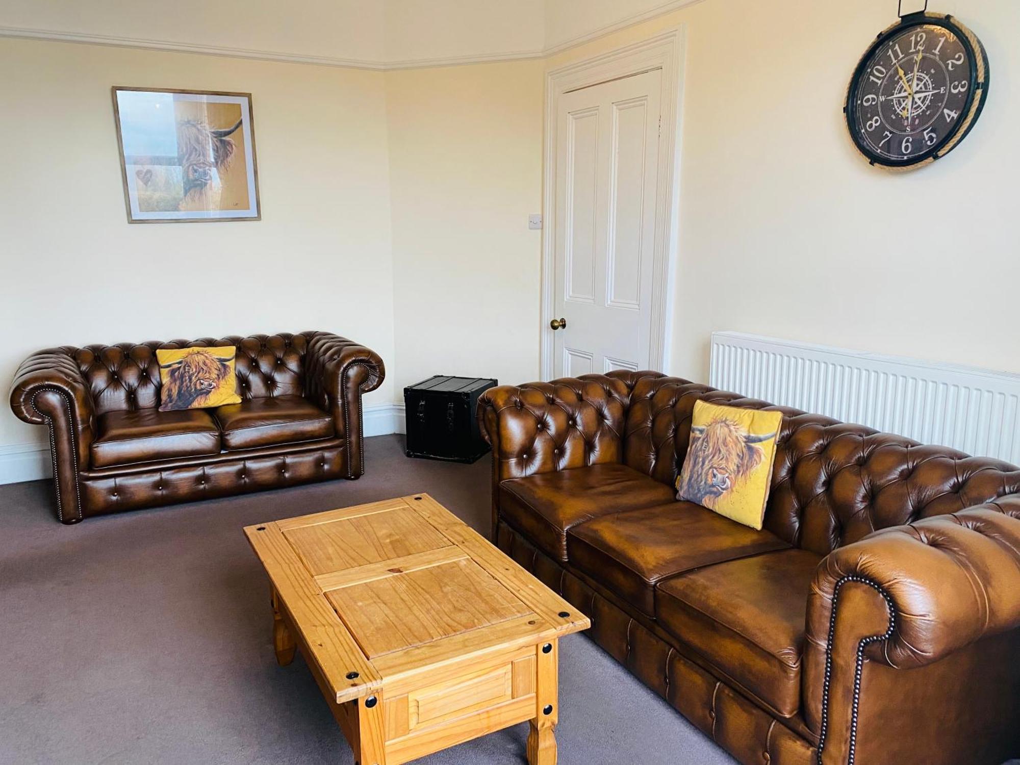 Ocean Terrace, Ilfracombe, 4 Bedrooms, Sleeps 8, Stunning Sea Views, Parking, Garden, Pet Friendly Holiday home